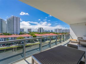 3250 NE 188th St 603, Aventura FL 33180