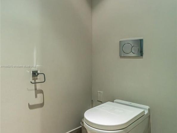 3250 NE 188th St 603, Aventura FL 33180
