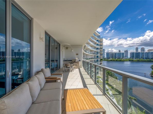 3250 NE 188th St 603, Aventura FL 33180