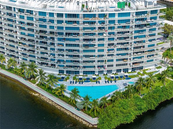 3250 NE 188th St 603, Aventura FL 33180