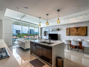 3250 NE 188th St 603, Aventura FL 33180