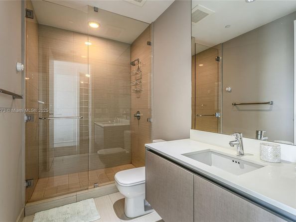 3250 NE 188th St 603, Aventura FL 33180