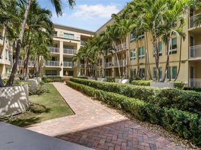 7350 SW 89th St 1402S, Miami FL 33156