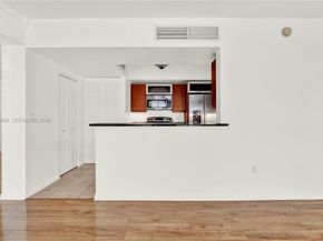 7350 SW 89th St 1402S, Miami FL 33156