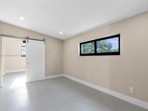 9300 Marine Dr, Cutler Bay FL 33189