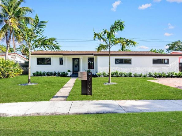 9300 Marine Dr, Cutler Bay FL 33189