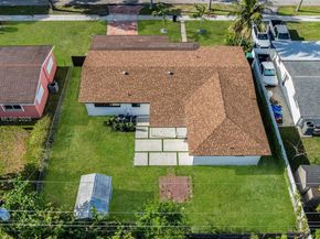 9300 Marine Dr, Cutler Bay FL 33189