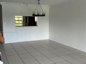 10431 NW 3rd St, Pembroke Pines FL 33026