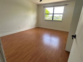 10431 NW 3rd St, Pembroke Pines FL 33026