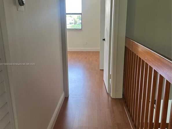 10431 NW 3rd St, Pembroke Pines FL 33026