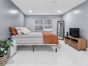 3300 Spanish Moss Ter 106, Lauderhill FL 33319