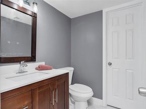 3300 Spanish Moss Ter 106, Lauderhill FL 33319