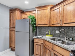 3300 Spanish Moss Ter 106, Lauderhill FL 33319