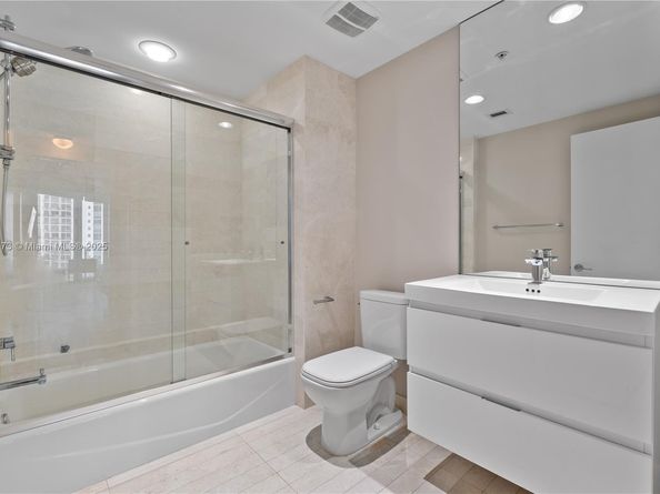 17301 Biscayne Blvd 603, North Miami Beach FL 33160