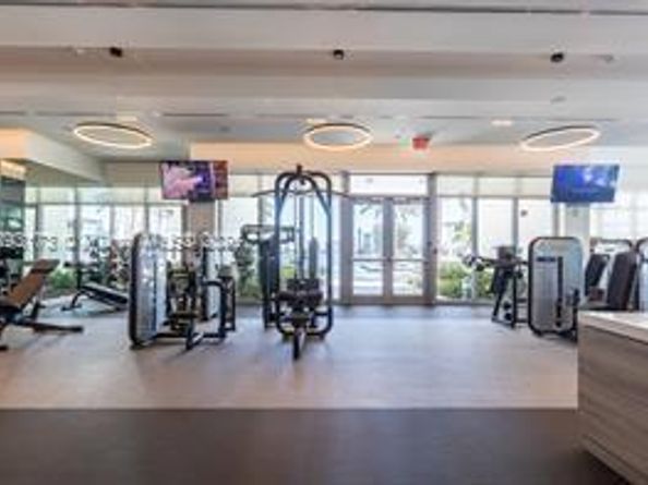 17301 Biscayne Blvd 603, North Miami Beach FL 33160