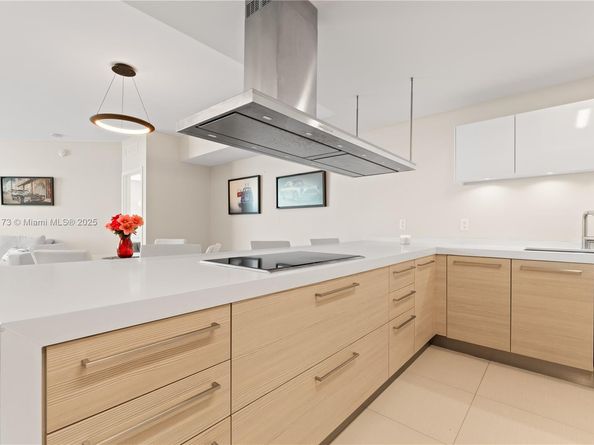 17301 Biscayne Blvd 603, North Miami Beach FL 33160