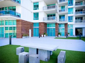 350 S Miami Ave 2215, Miami FL 33130