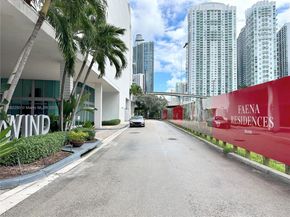 350 S Miami Ave 2215, Miami FL 33130