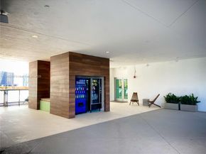 350 S Miami Ave 2215, Miami FL 33130