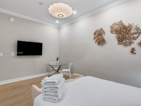 168 Fiesta Way, Fort Lauderdale FL 33301