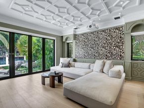 168 Fiesta Way, Fort Lauderdale FL 33301