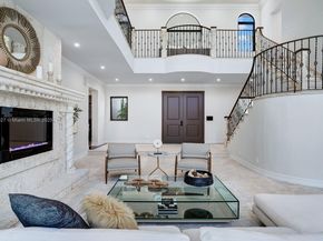 168 Fiesta Way, Fort Lauderdale FL 33301