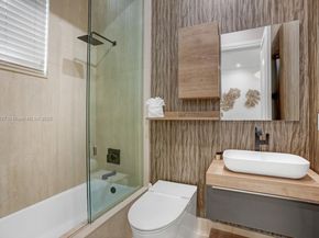 168 Fiesta Way, Fort Lauderdale FL 33301