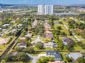 12061 NW 26th St, Plantation FL 33323