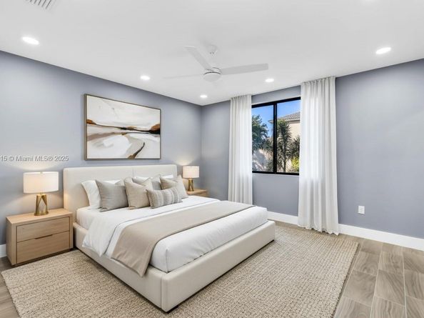 12061 NW 26th St, Plantation FL 33323