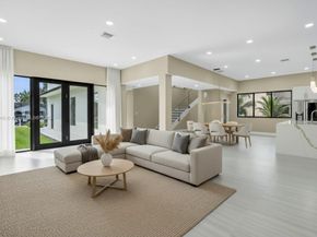 12061 NW 26th St, Plantation FL 33323