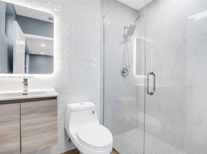 12061 NW 26th St, Plantation FL 33323