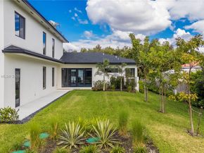 12061 NW 26th St, Plantation FL 33323