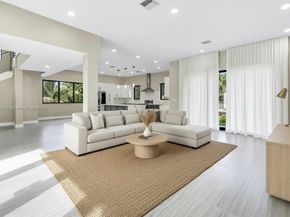 12061 NW 26th St, Plantation FL 33323