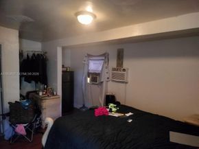 3206 SW 47th Ave, West Park FL 33023