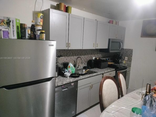 3206 SW 47th Ave, West Park FL 33023