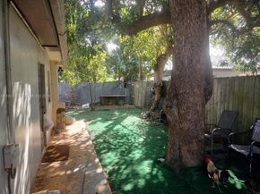 3206 SW 47th Ave, West Park FL 33023