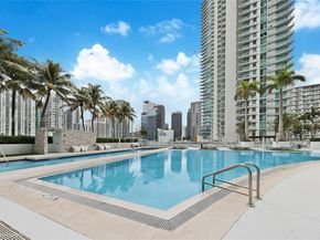 90 SW 3rd St 3109, Miami FL 33130