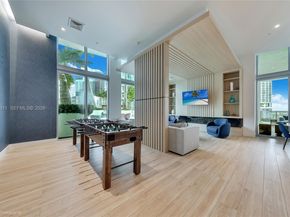 90 SW 3rd St 3109, Miami FL 33130