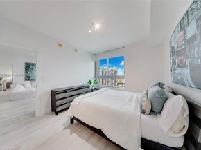 90 SW 3rd St 3109, Miami FL 33130