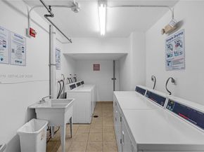 1000 West Ave 1121, Miami Beach FL 33139