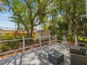 6382 SW 38th St, Miami FL 33155