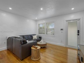 6382 SW 38th St, Miami FL 33155