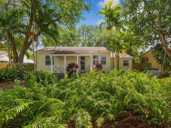 6382 SW 38th St, Miami FL 33155