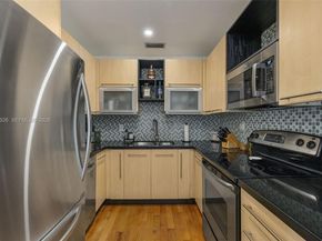 6382 SW 38th St, Miami FL 33155