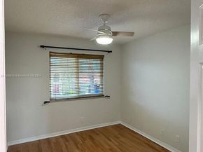 5552 NW 125th Ter, Coral Springs FL 33076
