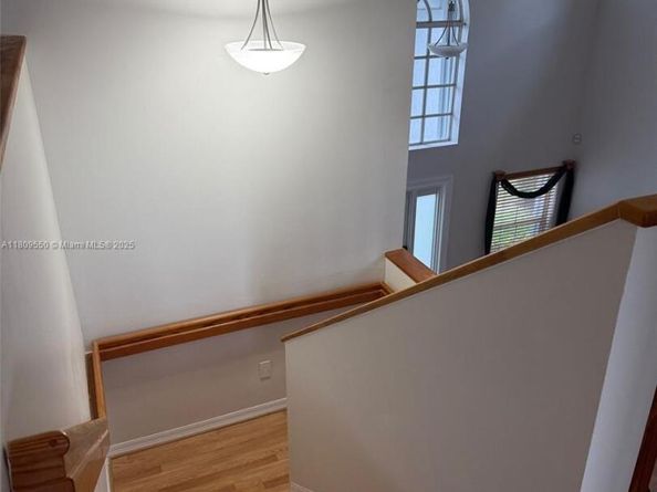 5552 NW 125th Ter, Coral Springs FL 33076