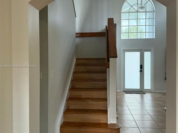 5552 NW 125th Ter, Coral Springs FL 33076