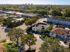 2400 SW 21st Ter, Miami FL 33145
