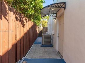 2400 SW 21st Ter, Miami FL 33145