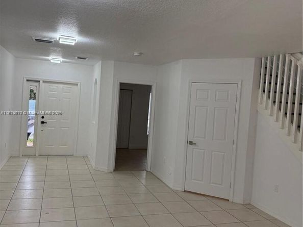 13717 SW 171st Ln, Miami FL 33177